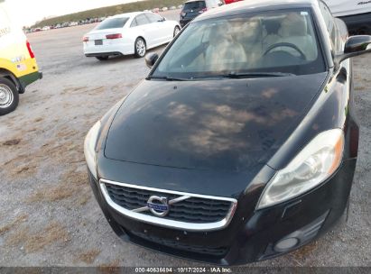 Lot #2992823476 2011 VOLVO C70 T5