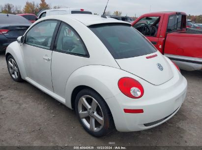 Lot #2995298090 2008 VOLKSWAGEN NEW BEETLE BLACK TIE EDITION/TRIPLE WHITE