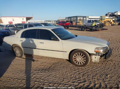 Lot #2995298052 2005 LINCOLN TOWN CAR SIGNATURE