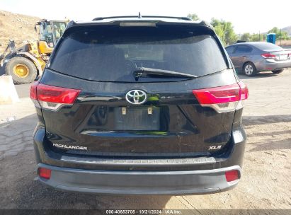 Lot #3046373818 2019 TOYOTA HIGHLANDER XLE