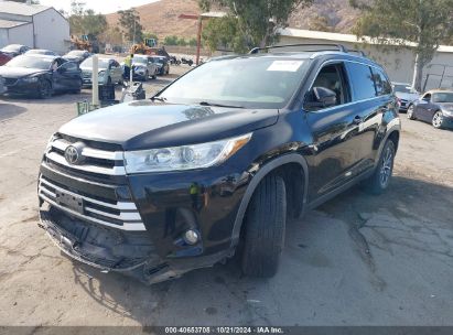 Lot #3046373818 2019 TOYOTA HIGHLANDER XLE