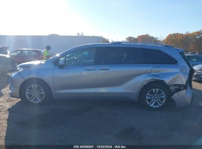 Lot #3007841823 2022 TOYOTA SIENNA LIMITED