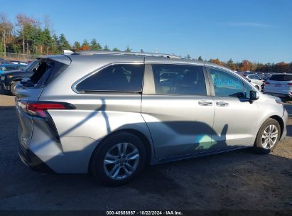 Lot #3007841823 2022 TOYOTA SIENNA LIMITED