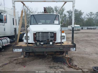 Lot #2992829907 2005 FREIGHTLINER MEDIUM CONVENTIONAL FL70