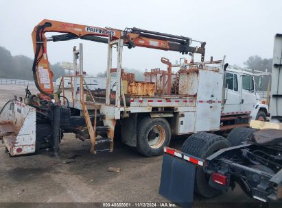 Lot #2992829907 2005 FREIGHTLINER MEDIUM CONVENTIONAL FL70