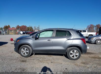 Lot #3035075736 2020 CHEVROLET TRAX AWD LS