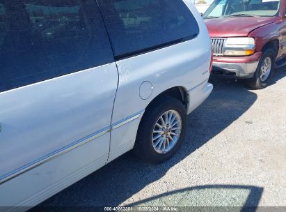 Lot #2992823163 2000 CHRYSLER TOWN & COUNTRY LIMITED