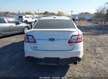 Lot #2992823026 2015 FORD TAURUS SHO