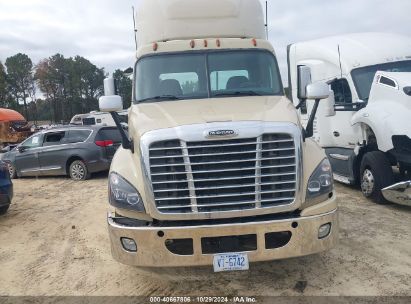 Lot #2992829436 2016 FREIGHTLINER CASCADIA 125