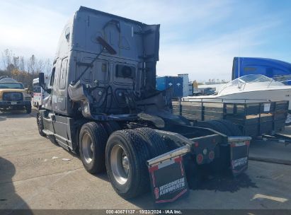 Lot #2992829419 2016 FREIGHTLINER CASCADIA 125