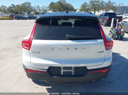 Lot #3037526809 2020 VOLVO XC40 T5 R-DESIGN