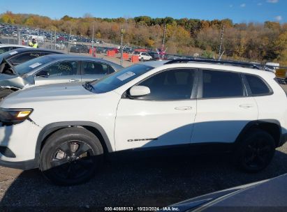 Lot #3035085604 2019 JEEP CHEROKEE ALTITUDE 4X4