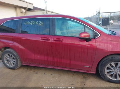 Lot #3053063895 2021 TOYOTA SIENNA LE