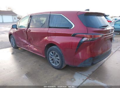 Lot #3053063895 2021 TOYOTA SIENNA LE