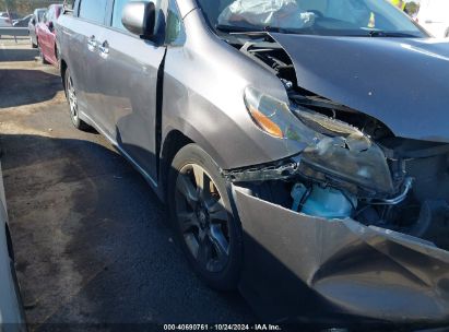 Lot #2989127273 2015 TOYOTA SIENNA SE 8 PASSENGER