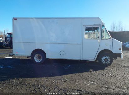 Lot #3037547175 2001 FREIGHTLINER CHASSIS M LINE WALK-IN VAN