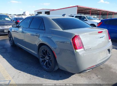 Lot #3050084238 2019 CHRYSLER 300 TOURING