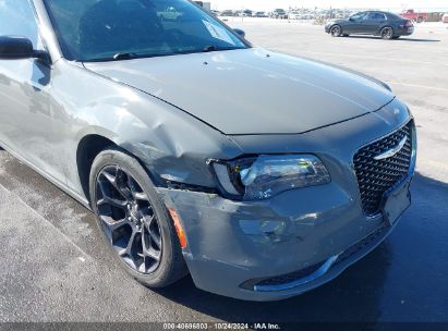 Lot #3050084238 2019 CHRYSLER 300 TOURING