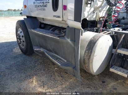 Lot #2992829368 2018 FREIGHTLINER CASCADIA 125