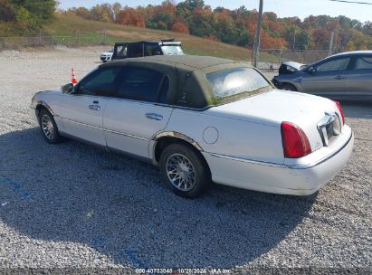 Lot #2995296993 2000 LINCOLN TOWN CAR SIGNATURE