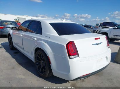 Lot #3056473150 2019 CHRYSLER 300