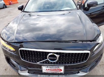 Lot #3051087068 2018 VOLVO V90 CROSS COUNTRY T5