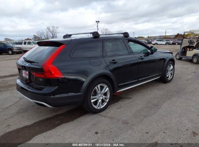 Lot #3051087068 2018 VOLVO V90 CROSS COUNTRY T5