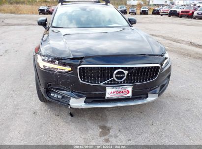 Lot #3051087068 2018 VOLVO V90 CROSS COUNTRY T5