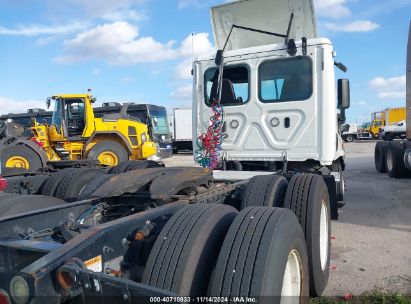 Lot #2992829157 2018 FREIGHTLINER CASCADIA 125