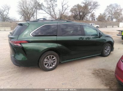 Lot #3035085256 2022 TOYOTA SIENNA LE