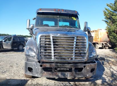 Lot #2992829089 2015 FREIGHTLINER CASCADIA 125