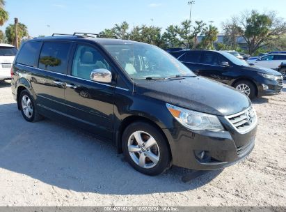 Lot #3037547085 2013 VOLKSWAGEN ROUTAN SEL PREMIUM