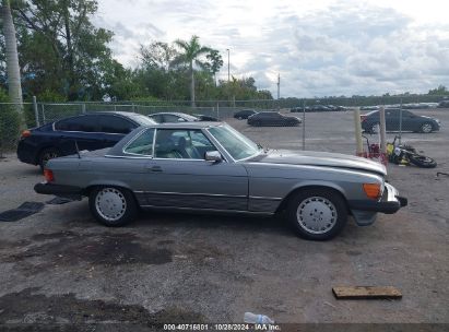 Lot #2992821970 1988 MERCEDES-BENZ 560 SL