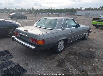 Lot #2992821970 1988 MERCEDES-BENZ 560 SL