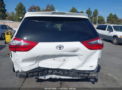 Lot #2992832612 2020 TOYOTA SIENNA LE