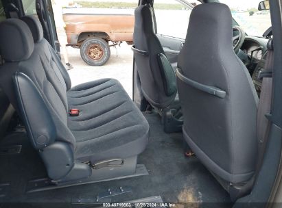 Lot #2992821939 2003 CHRYSLER VOYAGER LX