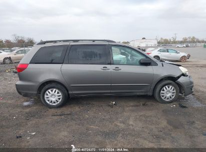 Lot #2995296216 2005 TOYOTA SIENNA LE