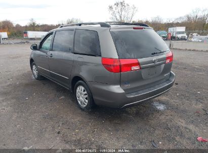 Lot #2995296216 2005 TOYOTA SIENNA LE