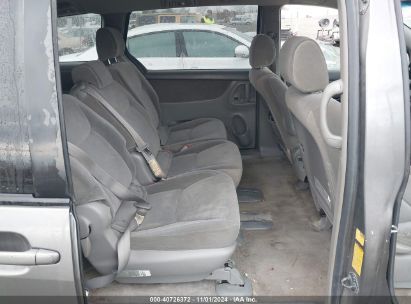 Lot #2995296216 2005 TOYOTA SIENNA LE