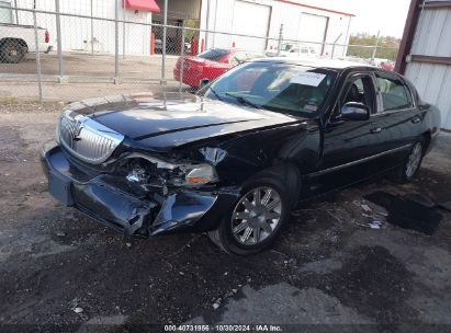 Lot #2995295657 2010 LINCOLN TOWN CAR SIGNATURE LIMITED