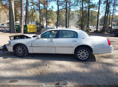 Lot #2995295703 2007 LINCOLN TOWN CAR SIGNATURE LIMITED