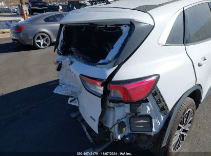 Lot #2989127514 2022 FORD ESCAPE SE PLUG-IN HYBRID