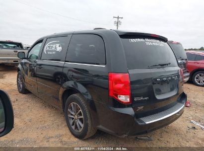 Lot #3042557596 2017 DODGE GRAND CARAVAN SXT