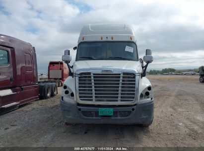 Lot #2992829561 2017 FREIGHTLINER CASCADIA 125