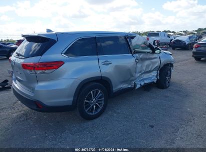 Lot #3035073825 2019 TOYOTA HIGHLANDER XLE