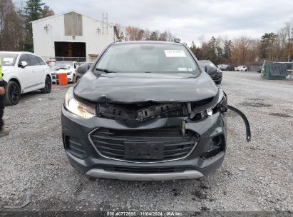 Lot #3037545714 2020 CHEVROLET TRAX AWD LT