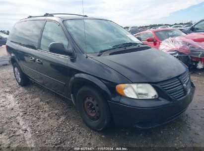 Lot #3018513823 2005 DODGE GRAND CARAVAN SE