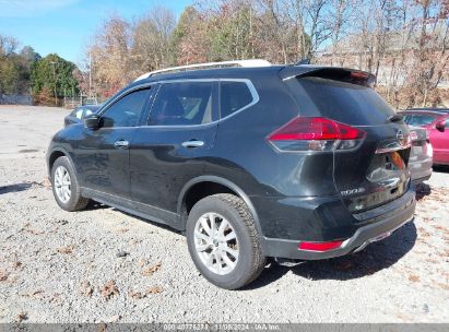 Lot #2995295215 2018 NISSAN ROGUE SV