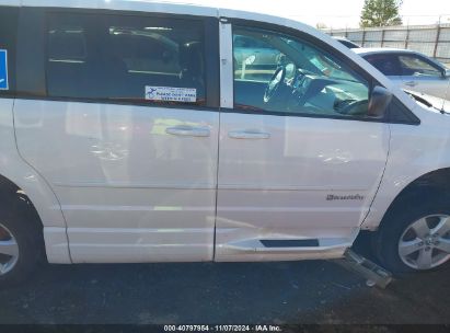 Lot #3053063054 2017 DODGE GRAND CARAVAN SE