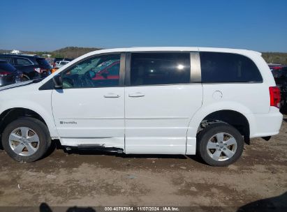 Lot #3053063054 2017 DODGE GRAND CARAVAN SE